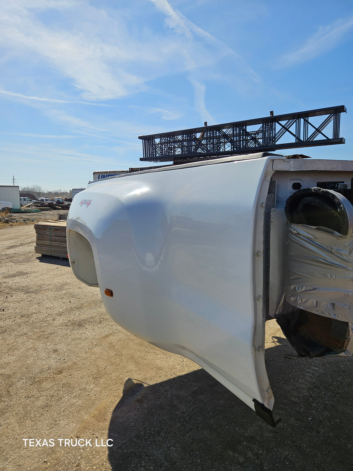 2014-2019 Chevrolet Silverado / GMC Sierra 3500 HD 8' Dually Truck Bed