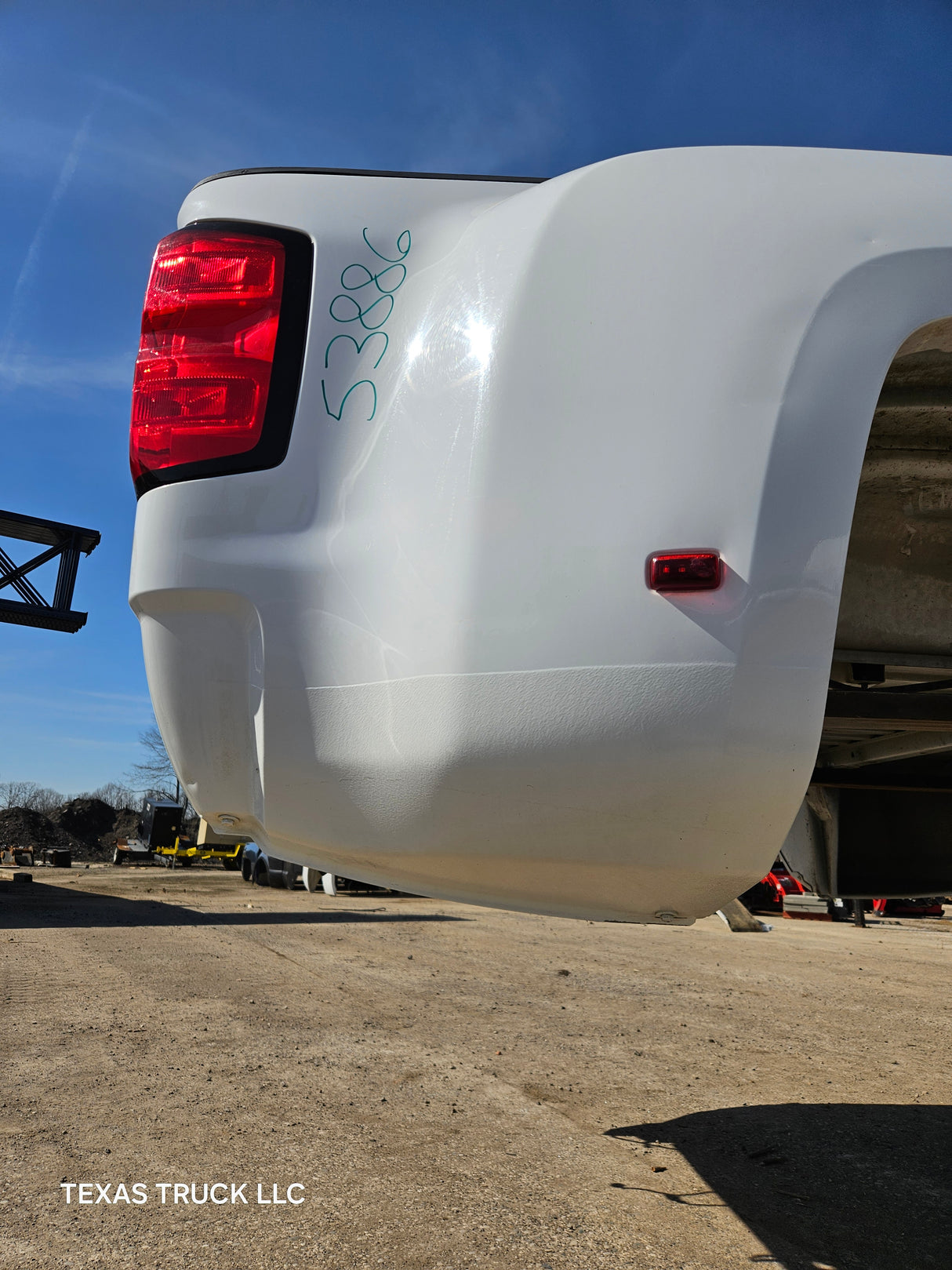 2014-2019 Chevrolet Silverado / GMC Sierra 3500 HD 8' Dually Truck Bed