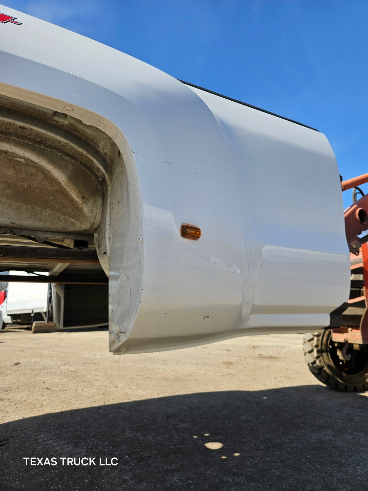 2014-2019 Chevrolet Silverado / GMC Sierra 3500 HD 8' Dually Truck Bed