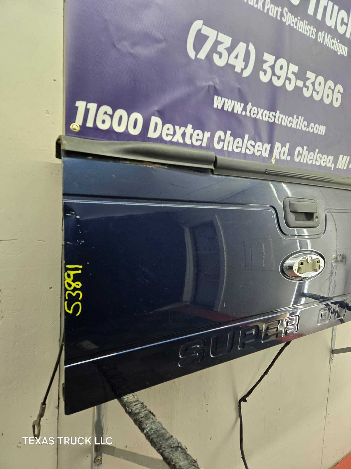 2008-2016 Ford Super Duty Tailgate with step F250 F350 F450 F550