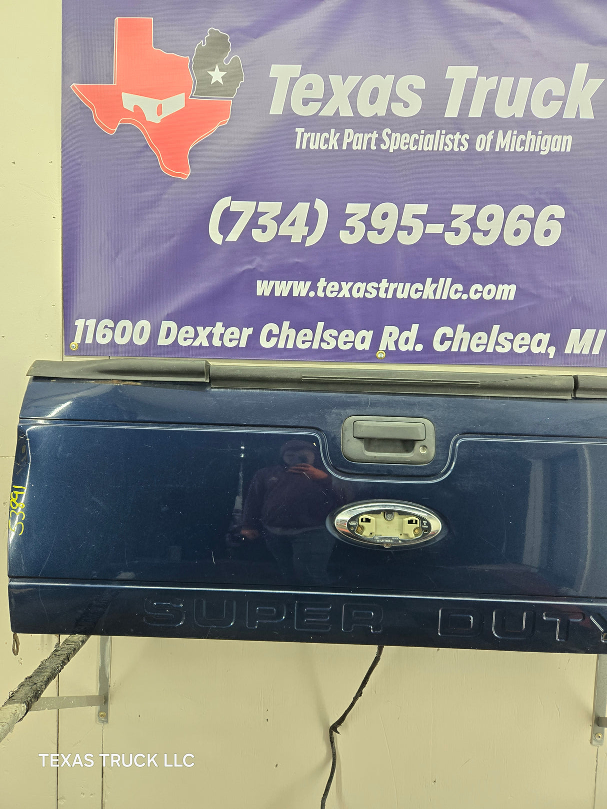 2008-2016 Ford Super Duty Tailgate with step F250 F350 F450 F550