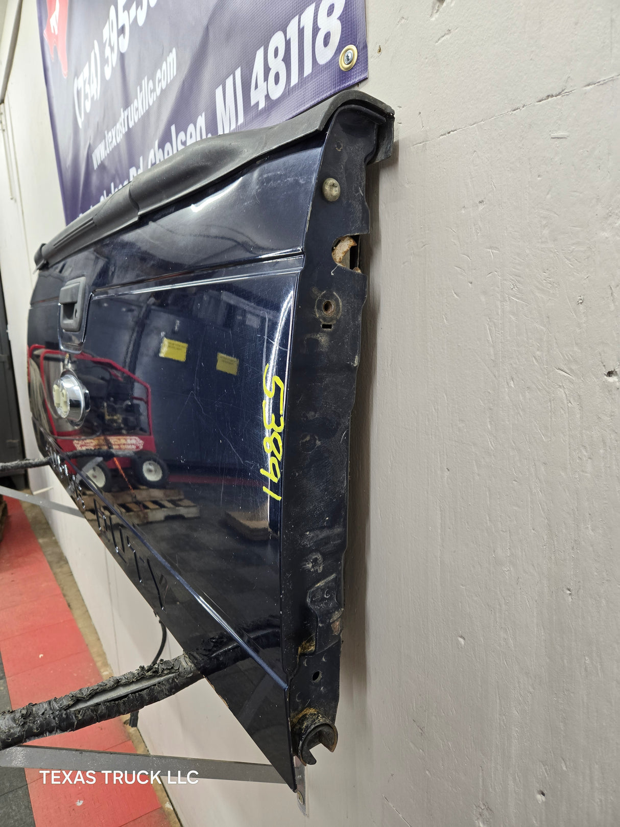 2008-2016 Ford Super Duty Tailgate with step F250 F350 F450 F550