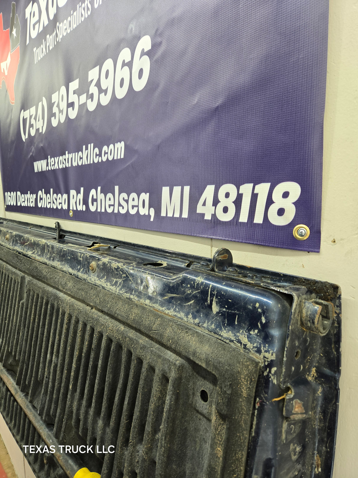 2008-2016 Ford Super Duty Tailgate with step F250 F350 F450 F550