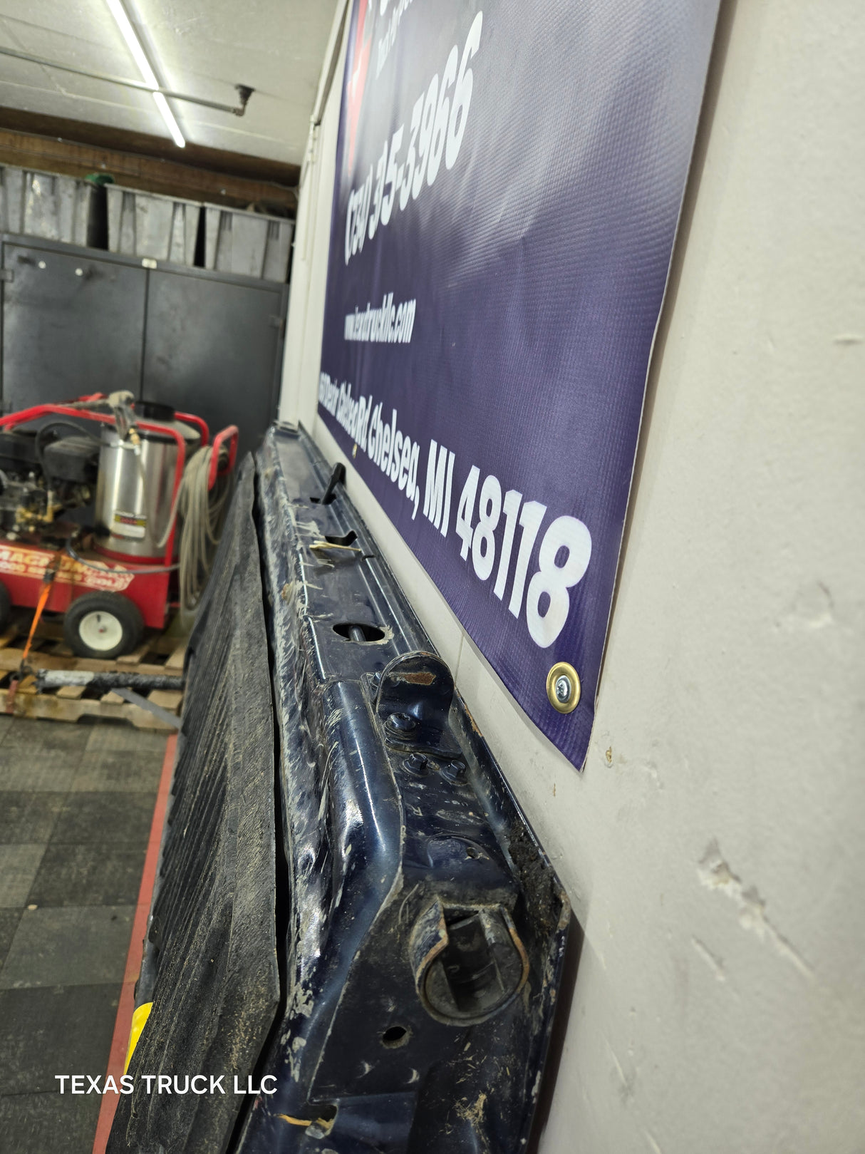 2008-2016 Ford Super Duty Tailgate with step F250 F350 F450 F550