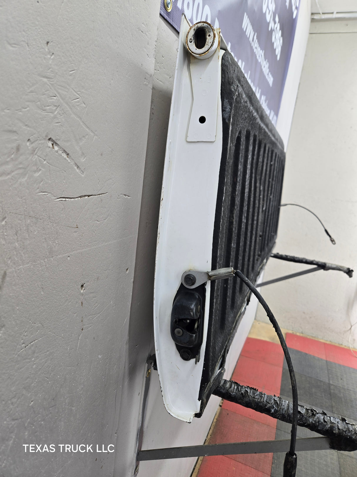 2007-2013 Chevrolet Silverado / GMC Sierra Tailgate 1500 2500 3500 HD