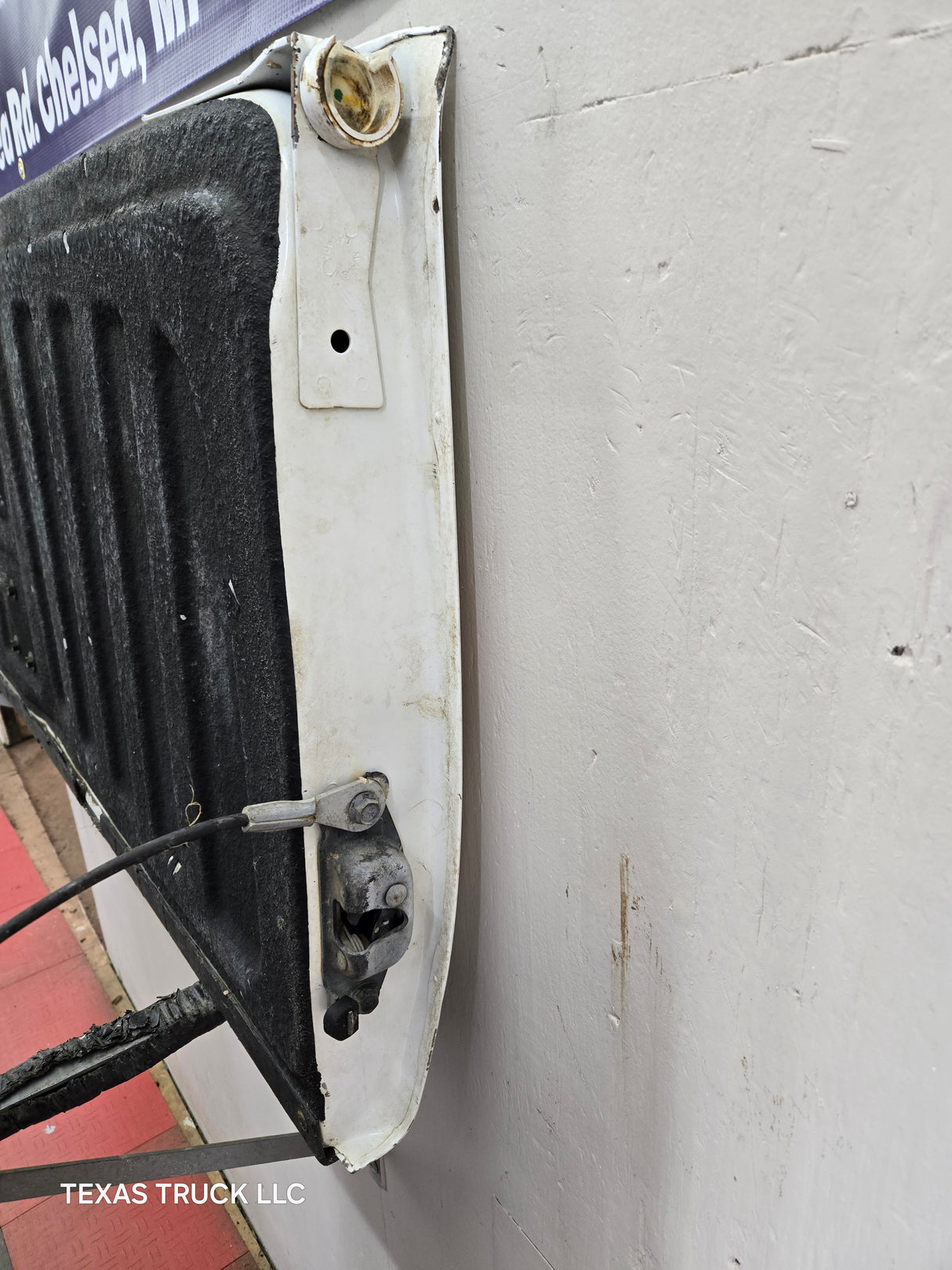 2007-2013 Chevrolet Silverado / GMC Sierra Tailgate 1500 2500 3500 HD