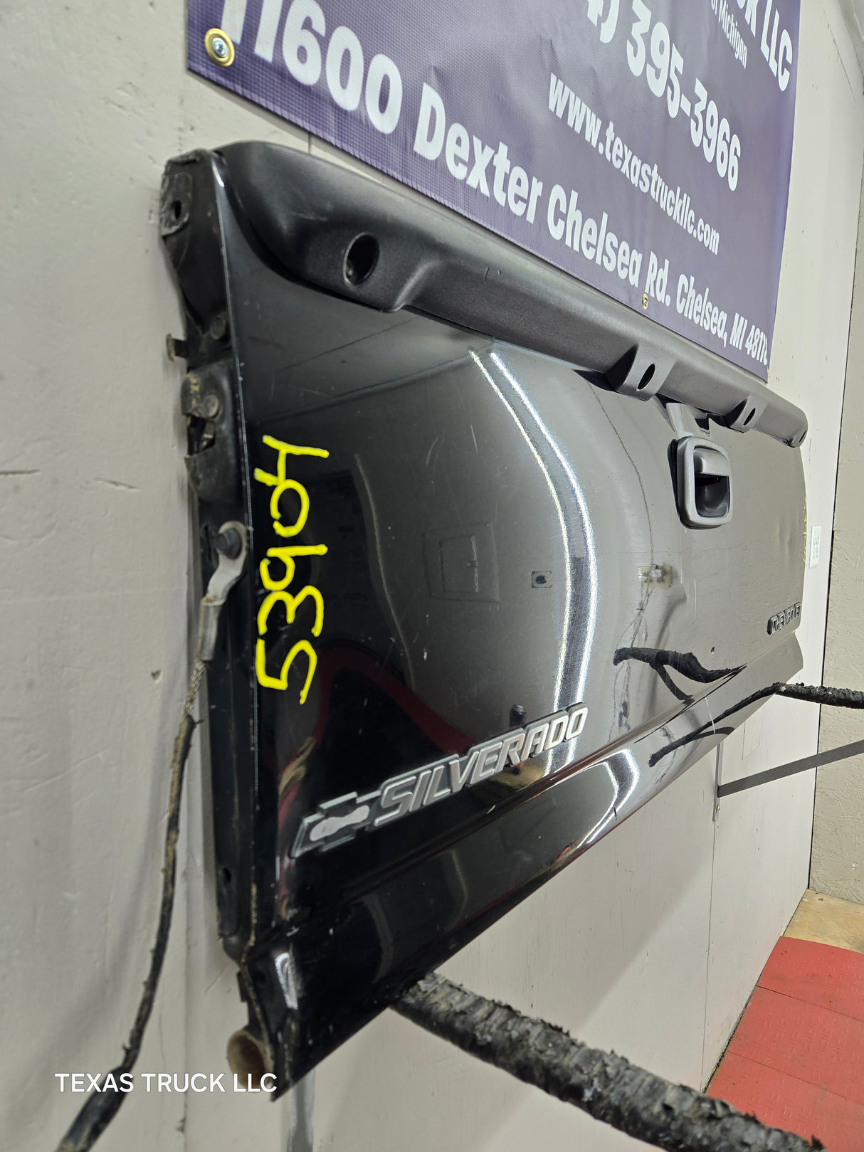 1999-2007 Chevrolet Silverado / GMC Sierra 1500 2500 3500 Tailgate