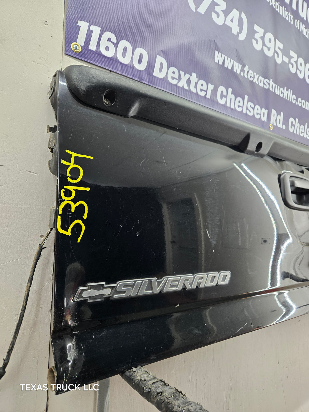 1999-2007 Chevrolet Silverado / GMC Sierra 1500 2500 3500 Tailgate