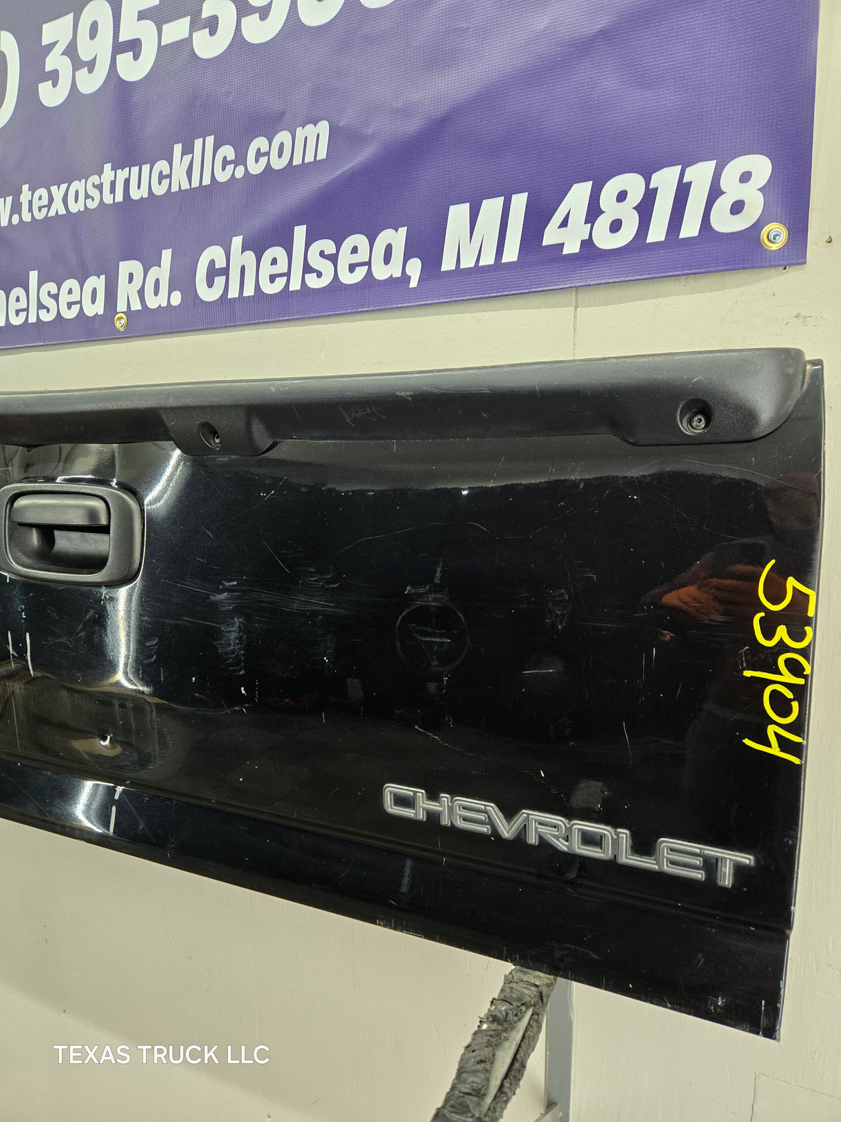 1999-2007 Chevrolet Silverado / GMC Sierra 1500 2500 3500 Tailgate