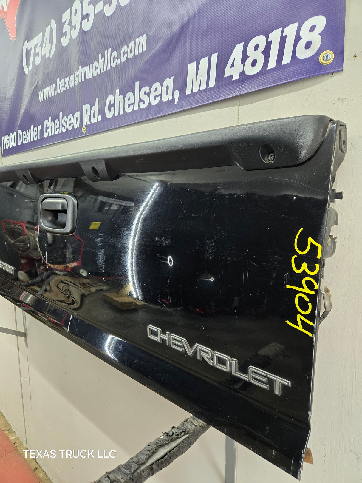 1999-2007 Chevrolet Silverado / GMC Sierra 1500 2500 3500 Tailgate