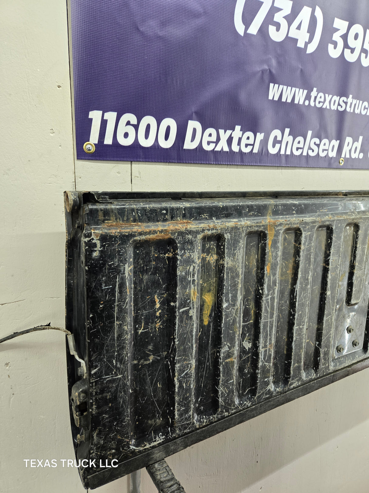 1999-2007 Chevrolet Silverado / GMC Sierra 1500 2500 3500 Tailgate