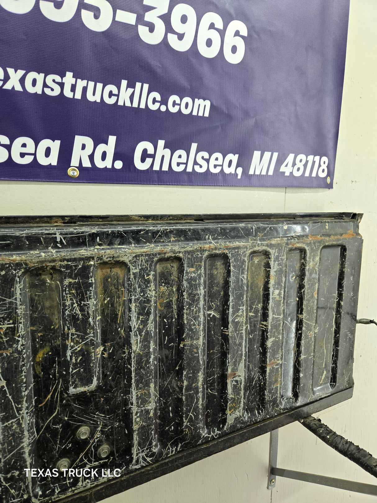 1999-2007 Chevrolet Silverado / GMC Sierra 1500 2500 3500 Tailgate