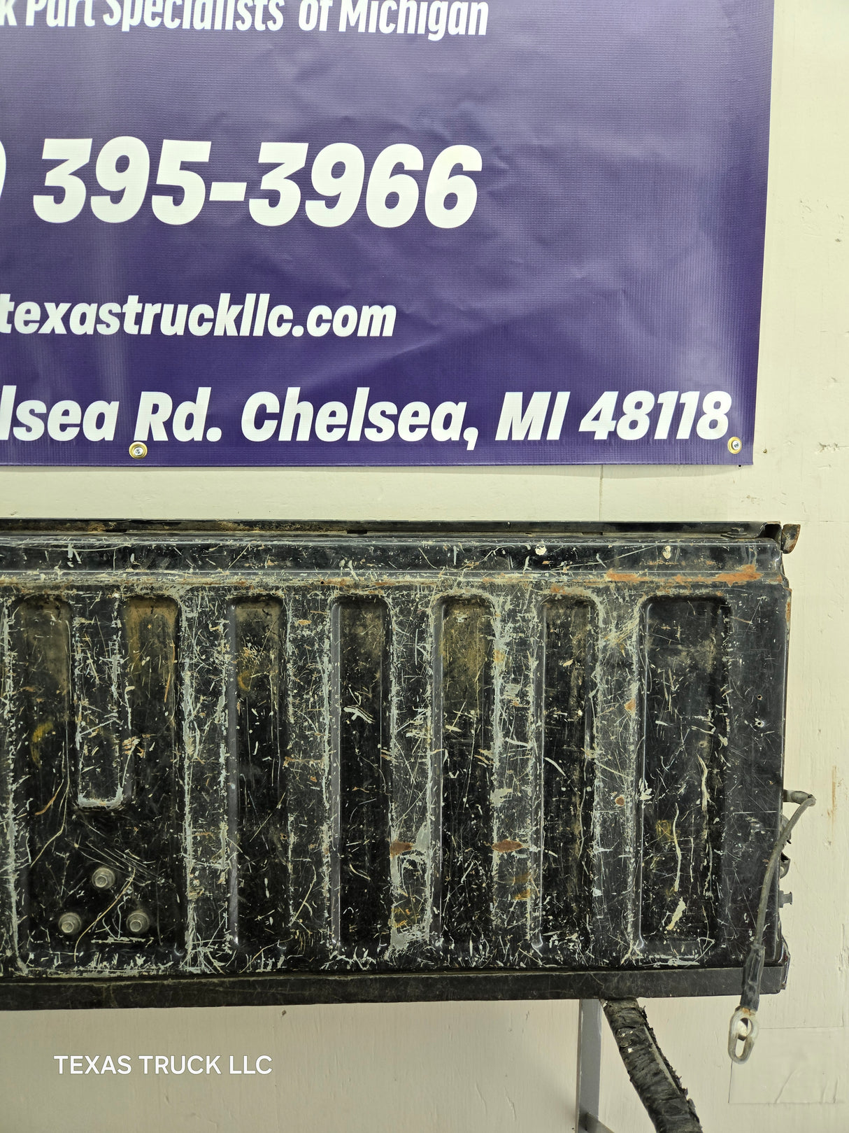 1999-2007 Chevrolet Silverado / GMC Sierra 1500 2500 3500 Tailgate