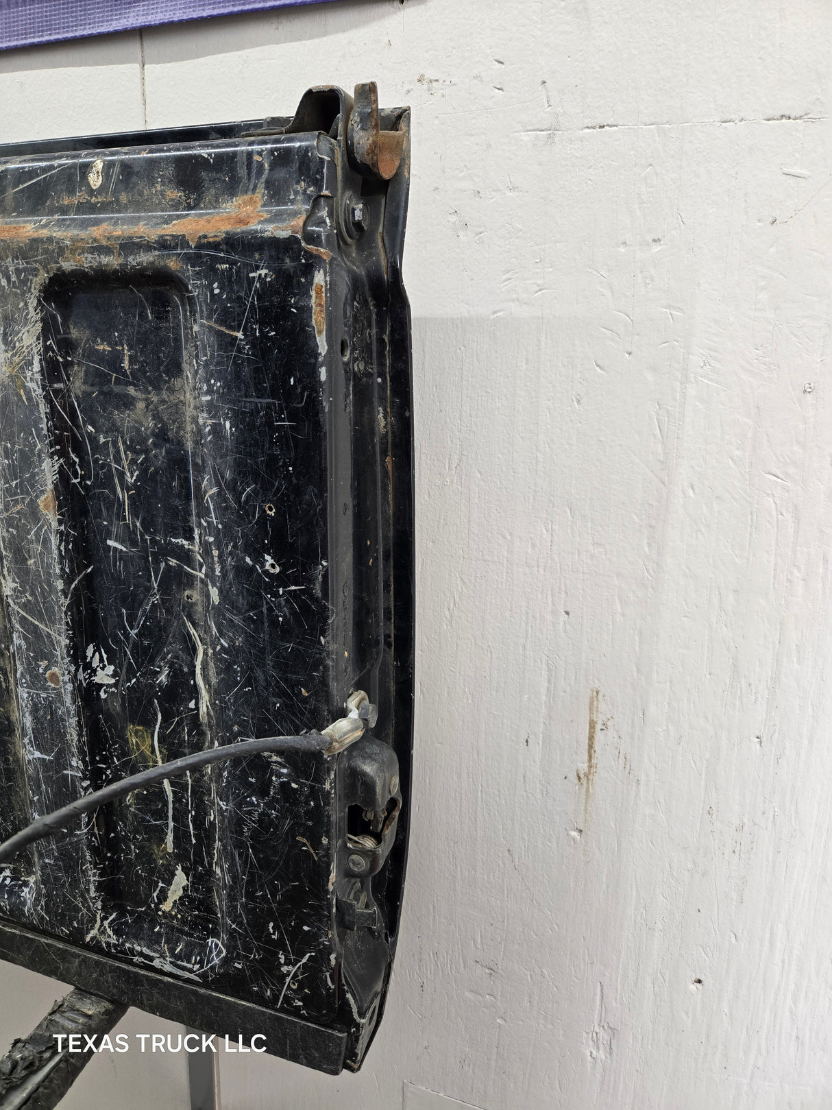 1999-2007 Chevrolet Silverado / GMC Sierra 1500 2500 3500 Tailgate