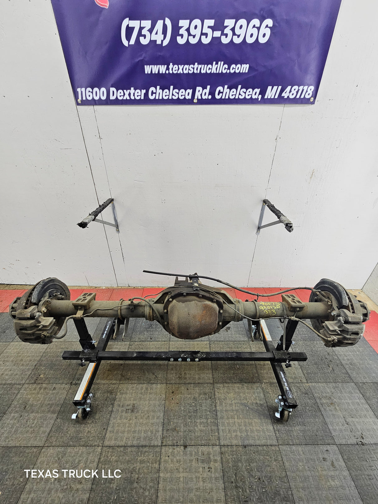 1999-2001 Ford Super Duty F250 F350 SRW Rear Axle 3.73 Ratio