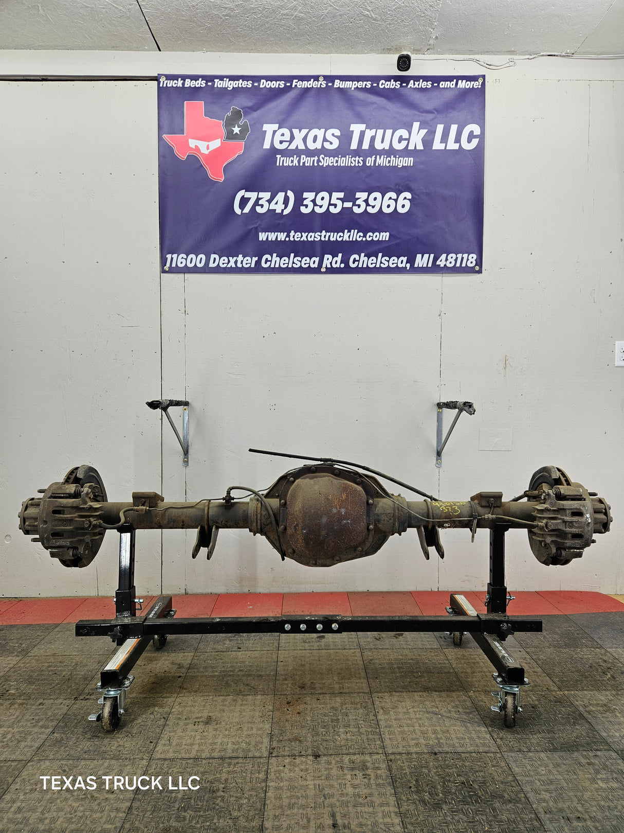 1999-2001 Ford Super Duty F250 F350 SRW Rear Axle 3.73 Ratio
