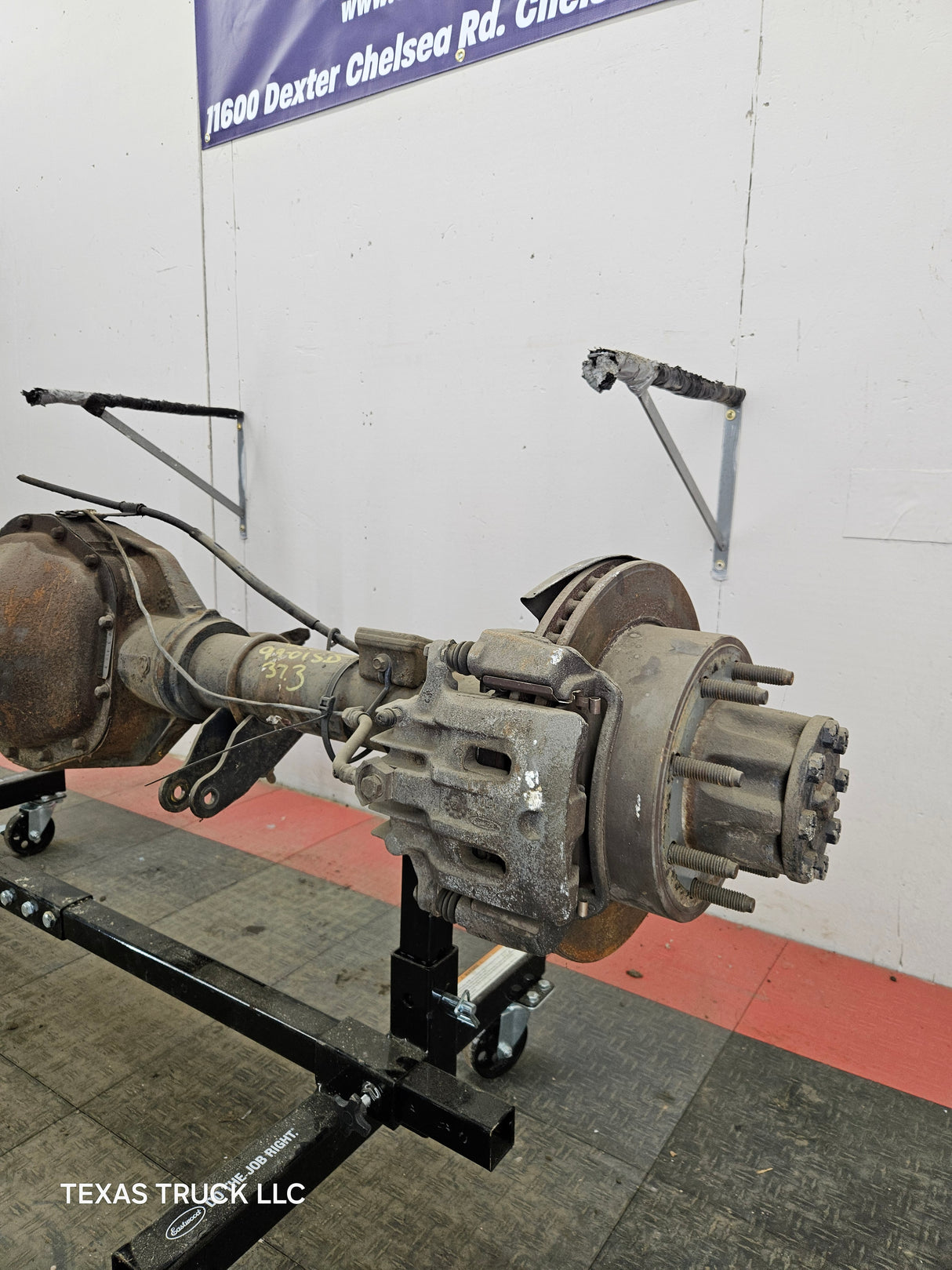 1999-2001 Ford Super Duty F250 F350 SRW Rear Axle 3.73 Ratio
