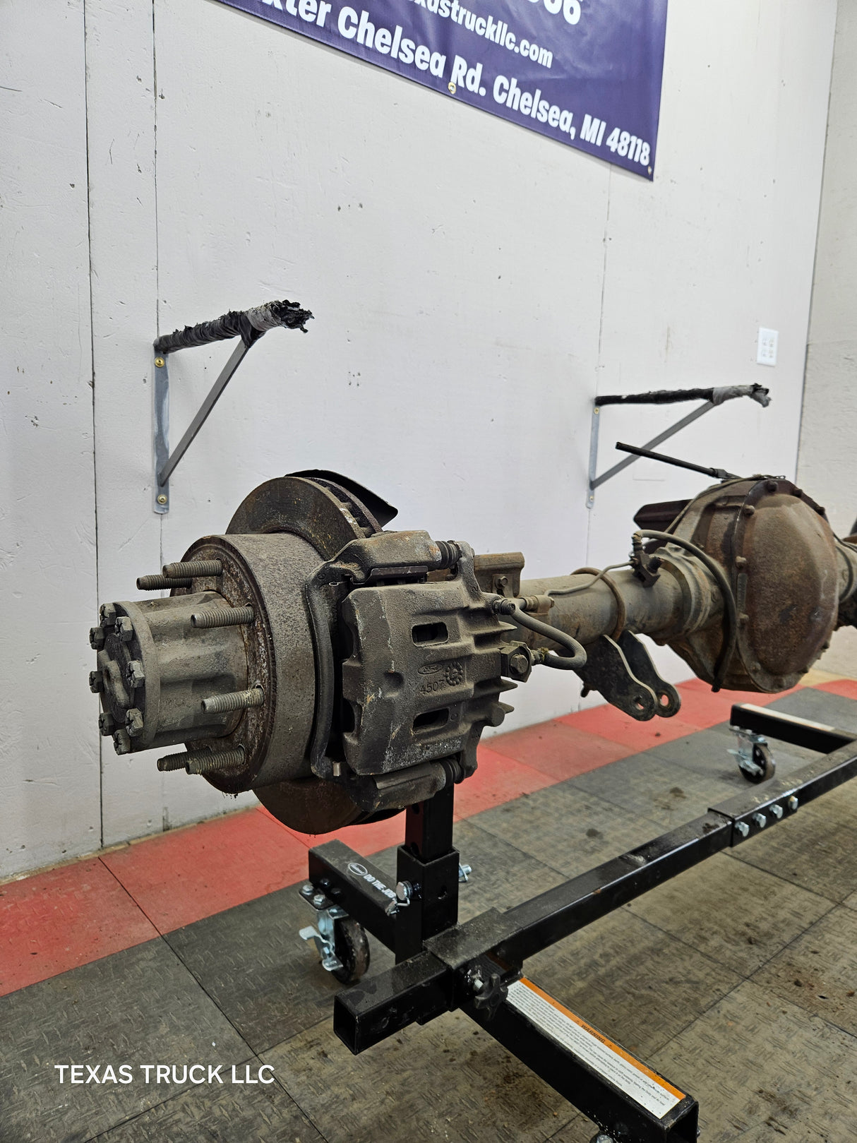 1999-2001 Ford Super Duty F250 F350 SRW Rear Axle 3.73 Ratio