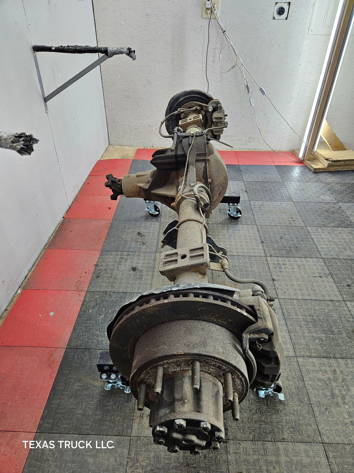 1999-2001 Ford Super Duty F250 F350 SRW Rear Axle 3.73 Ratio