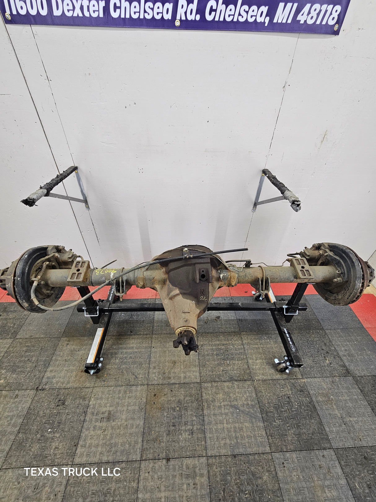 1999-2001 Ford Super Duty F250 F350 SRW Rear Axle 3.73 Ratio