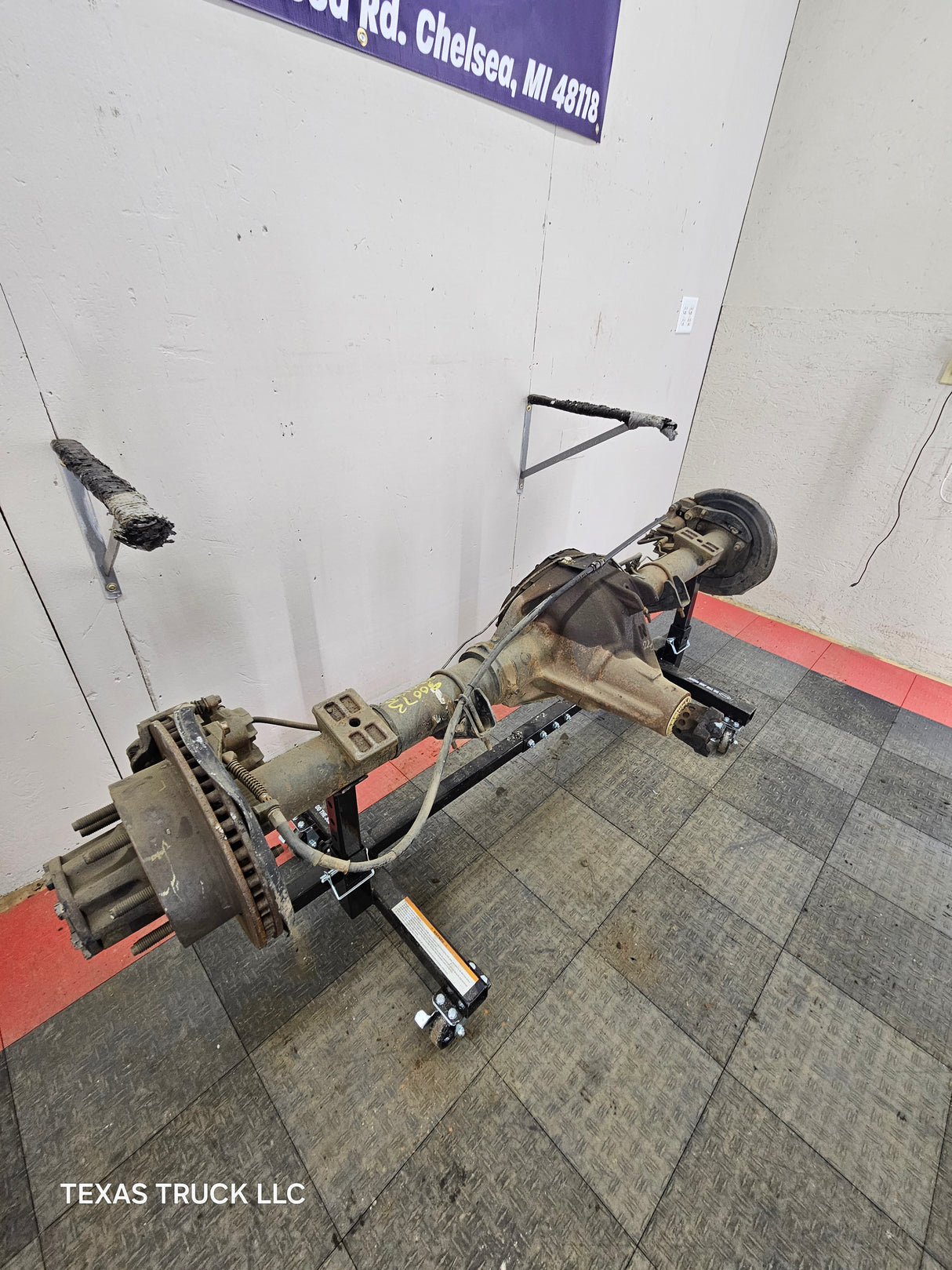 1999-2001 Ford Super Duty F250 F350 SRW Rear Axle 3.73 Ratio