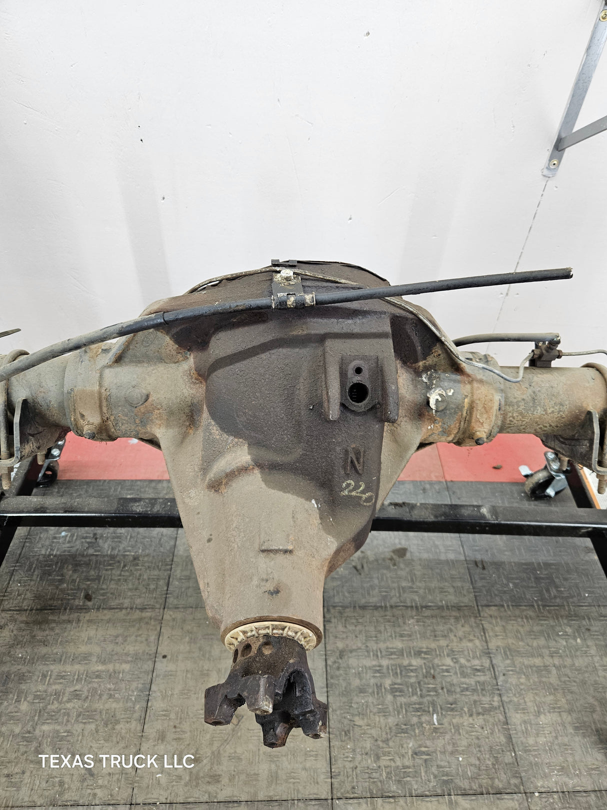 1999-2001 Ford Super Duty F250 F350 SRW Rear Axle 3.73 Ratio
