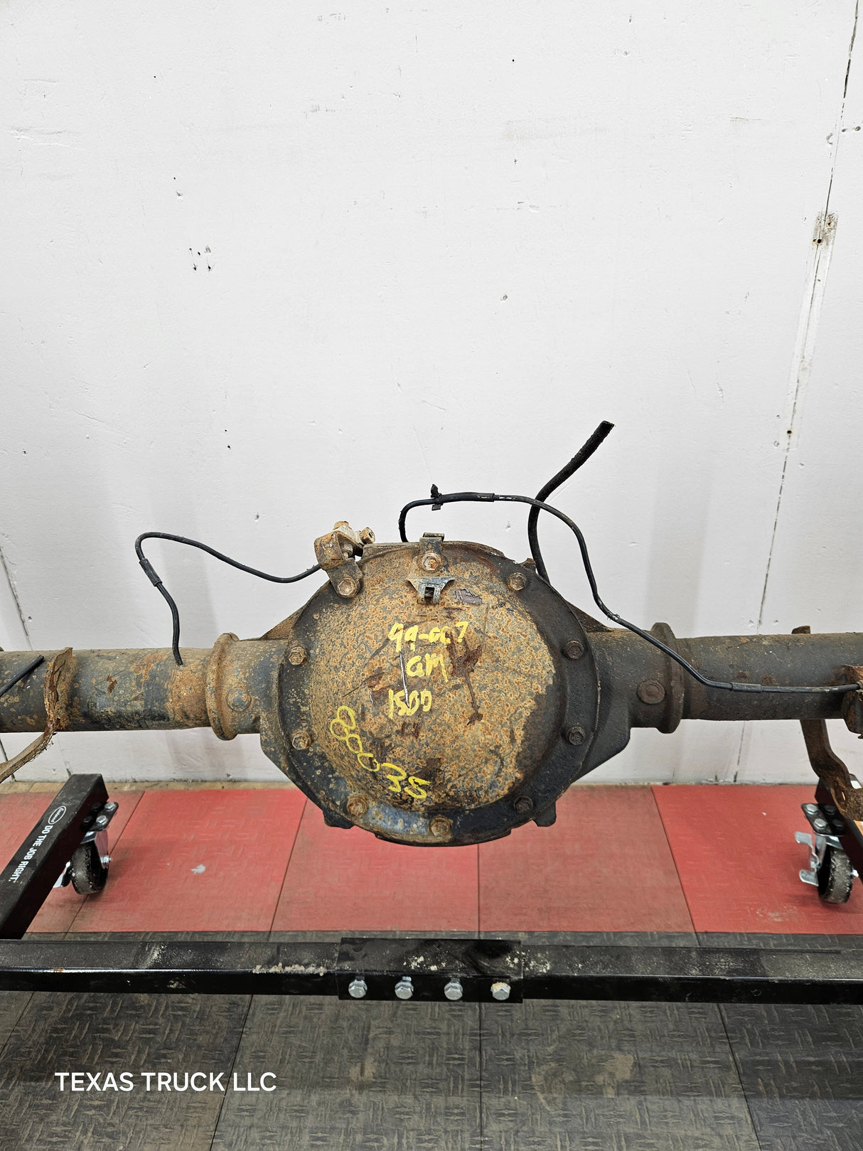 2005-2007 Chevrolet Silverado GMC Sierra 1500 3.23 Rear Axle