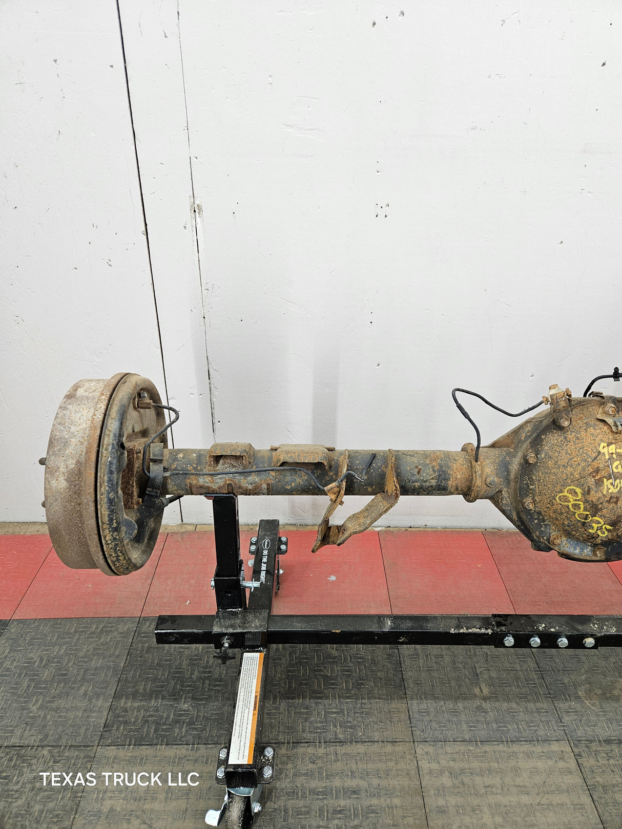 2005-2007 Chevrolet Silverado GMC Sierra 1500 3.23 Rear Axle