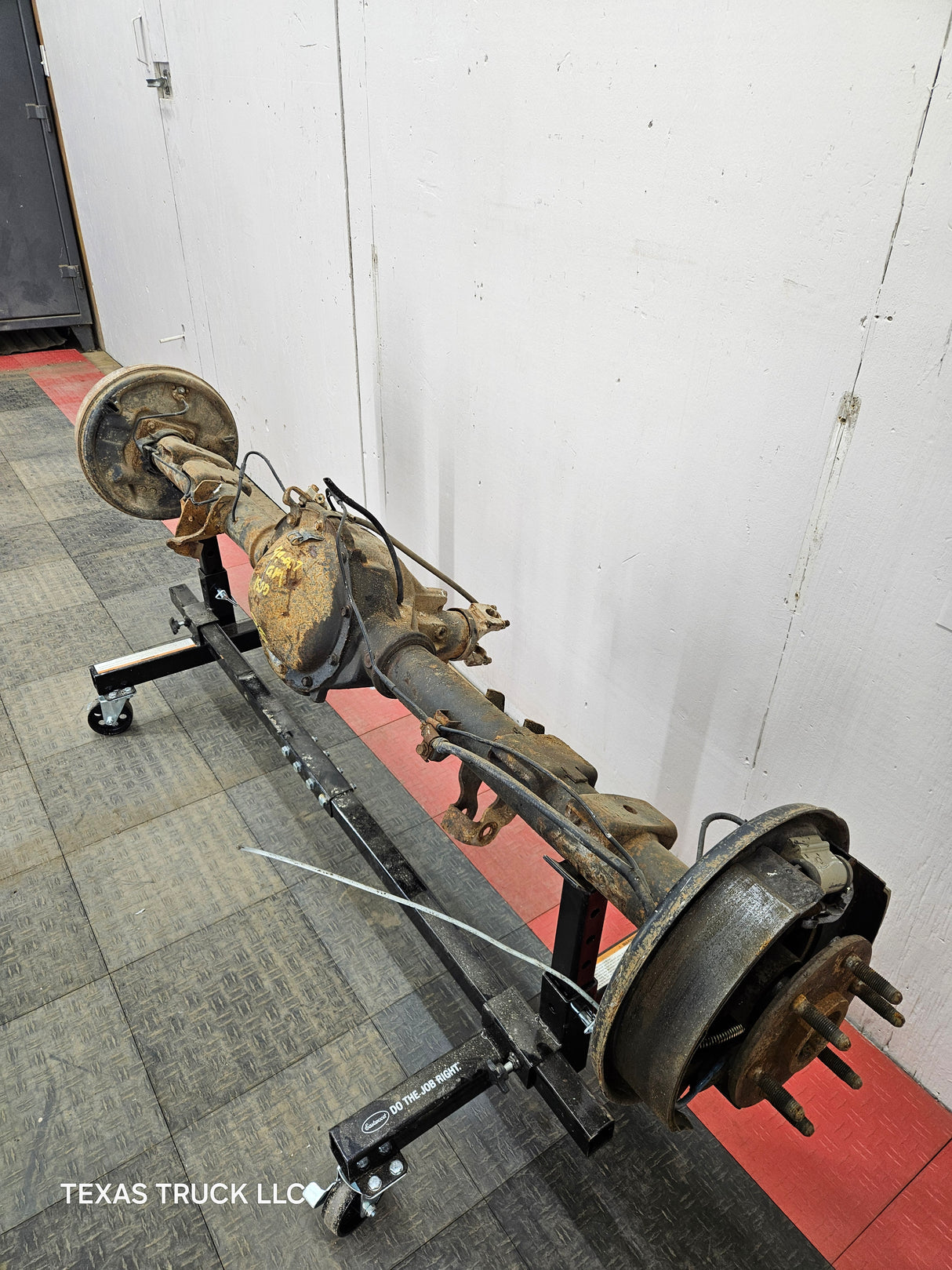 2005-2007 Chevrolet Silverado GMC Sierra 1500 3.23 Rear Axle