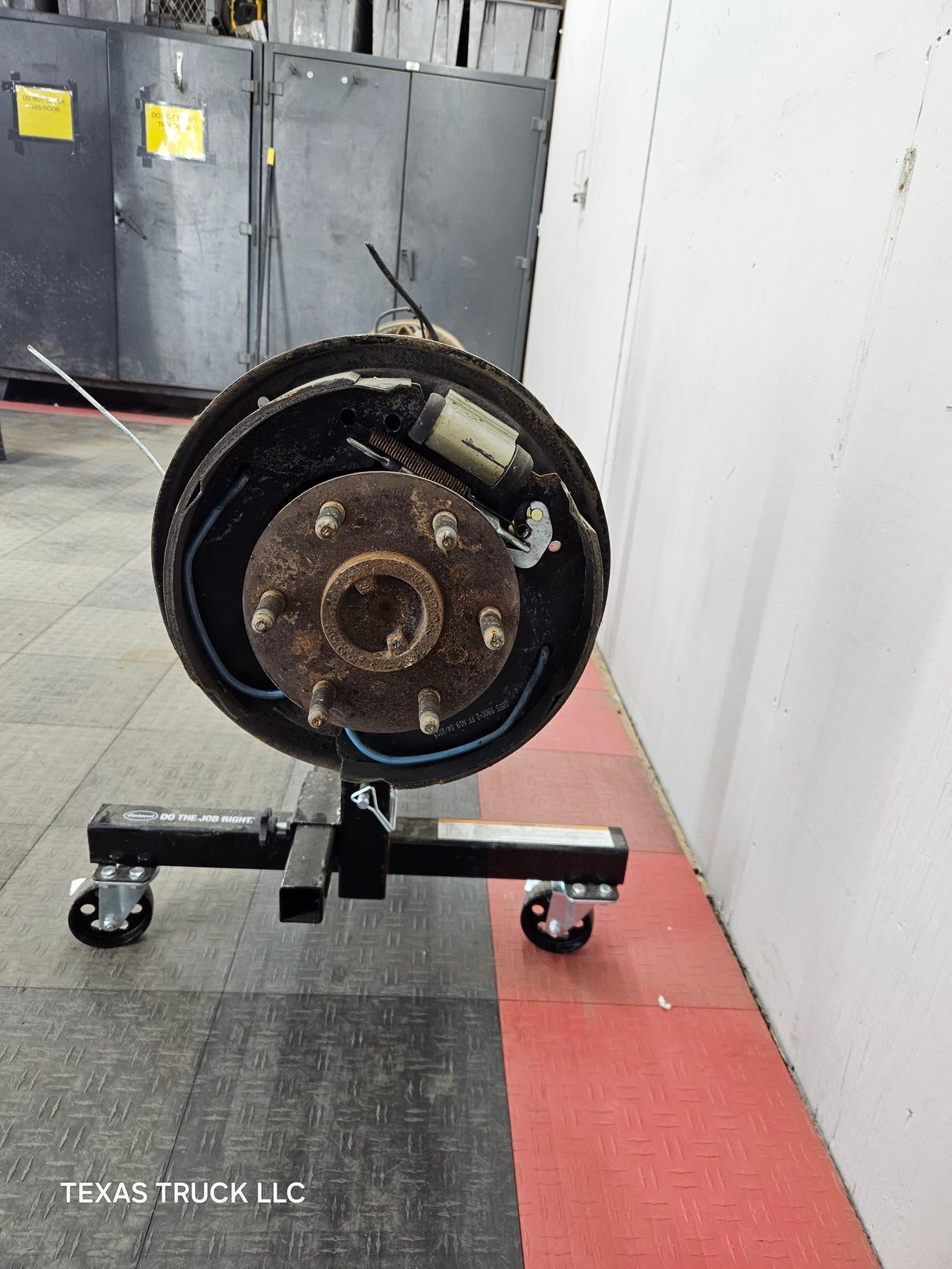 2005-2007 Chevrolet Silverado GMC Sierra 1500 3.23 Rear Axle