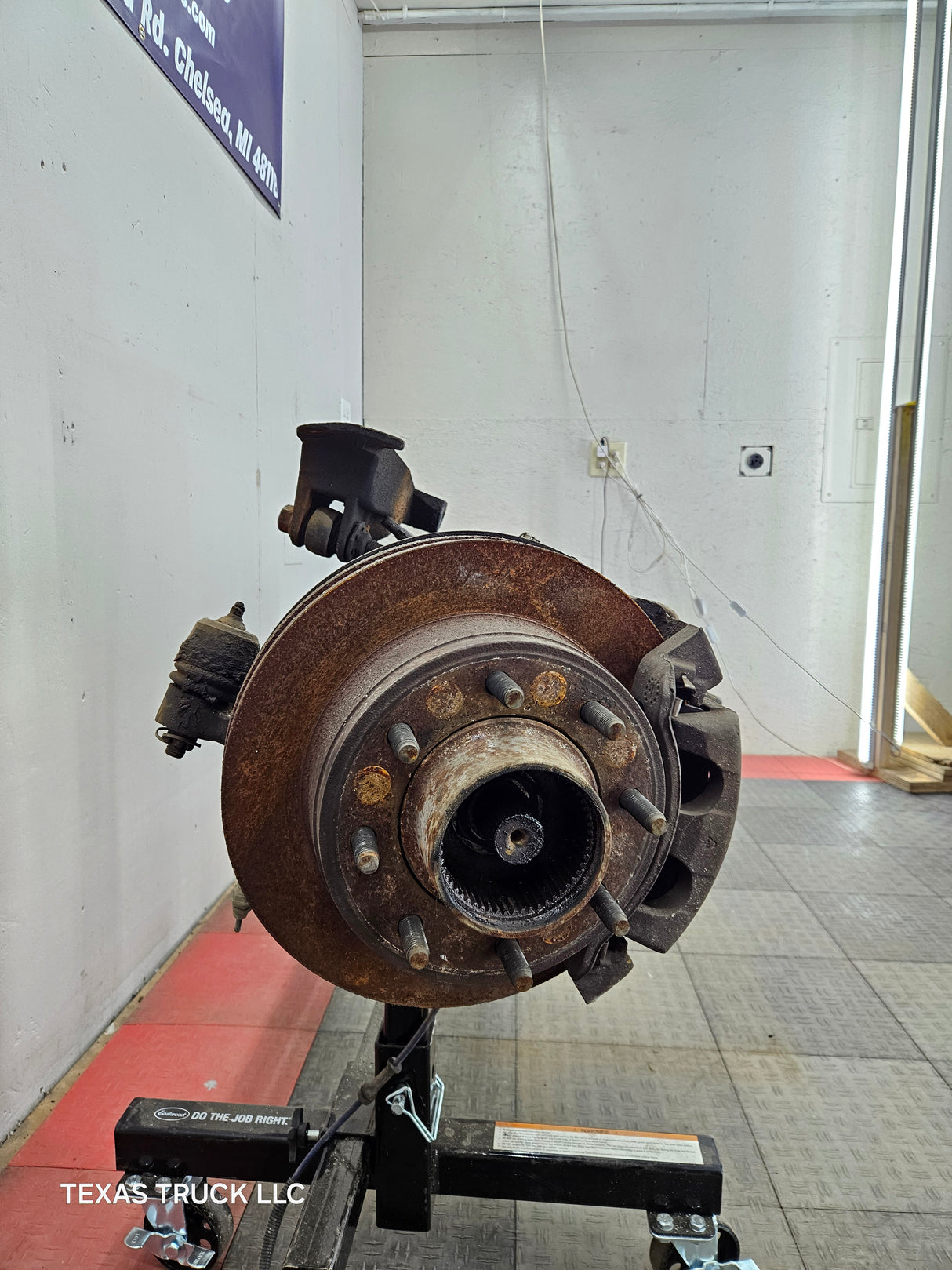 1999-2004 Ford Super Duty F250 F350 SRW Front Axle 3.73 Gear Ratio