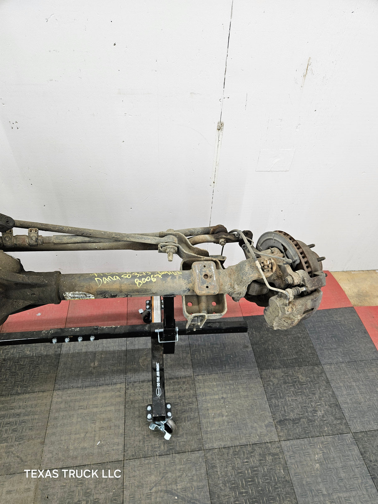 1999-2004 Ford Super Duty F250 F350 SRW Front Axle 3.73 Gear Ratio