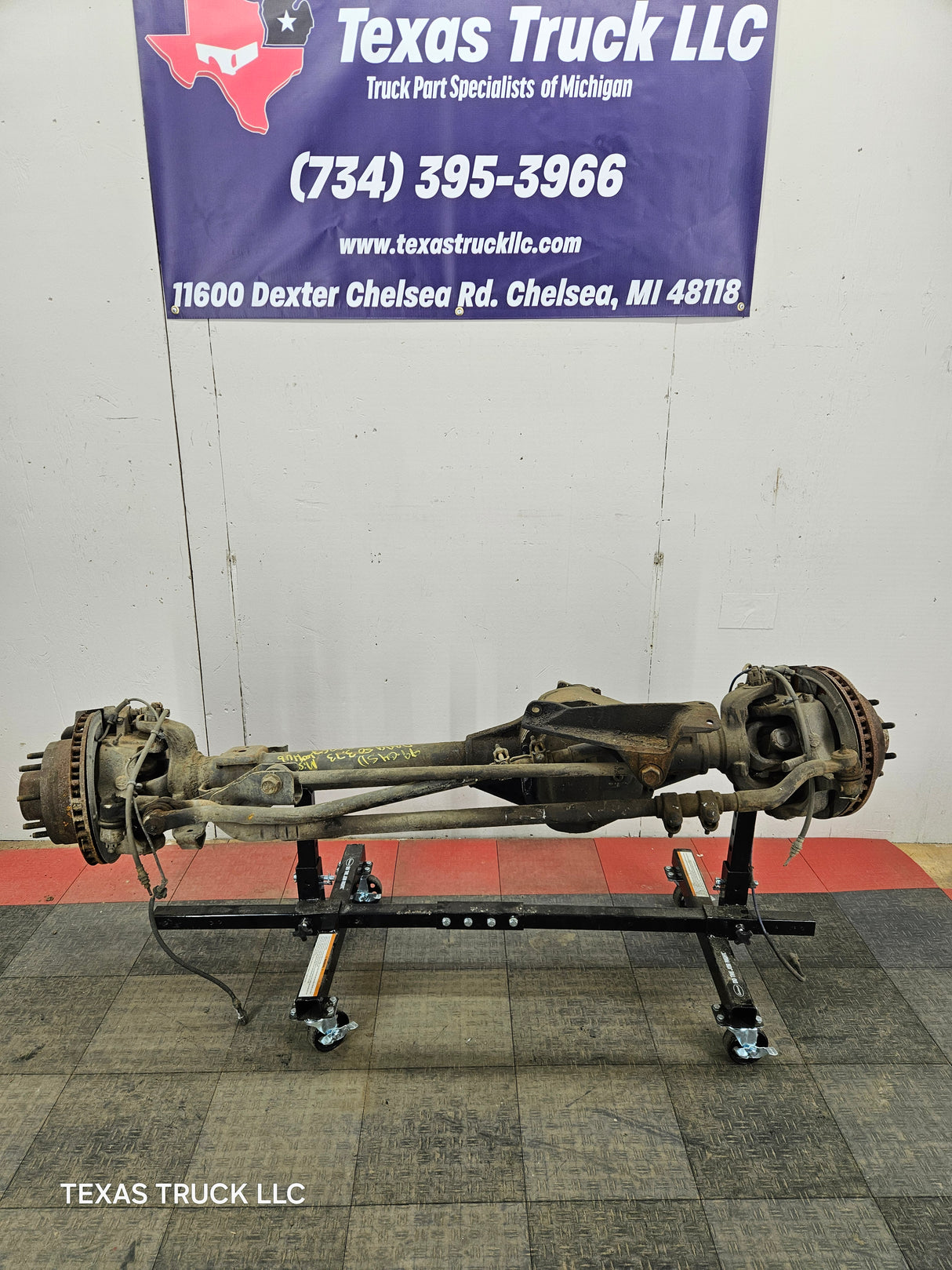 1999-2004 Ford Super Duty F250 F350 SRW Front Axle 3.73 Gear Ratio