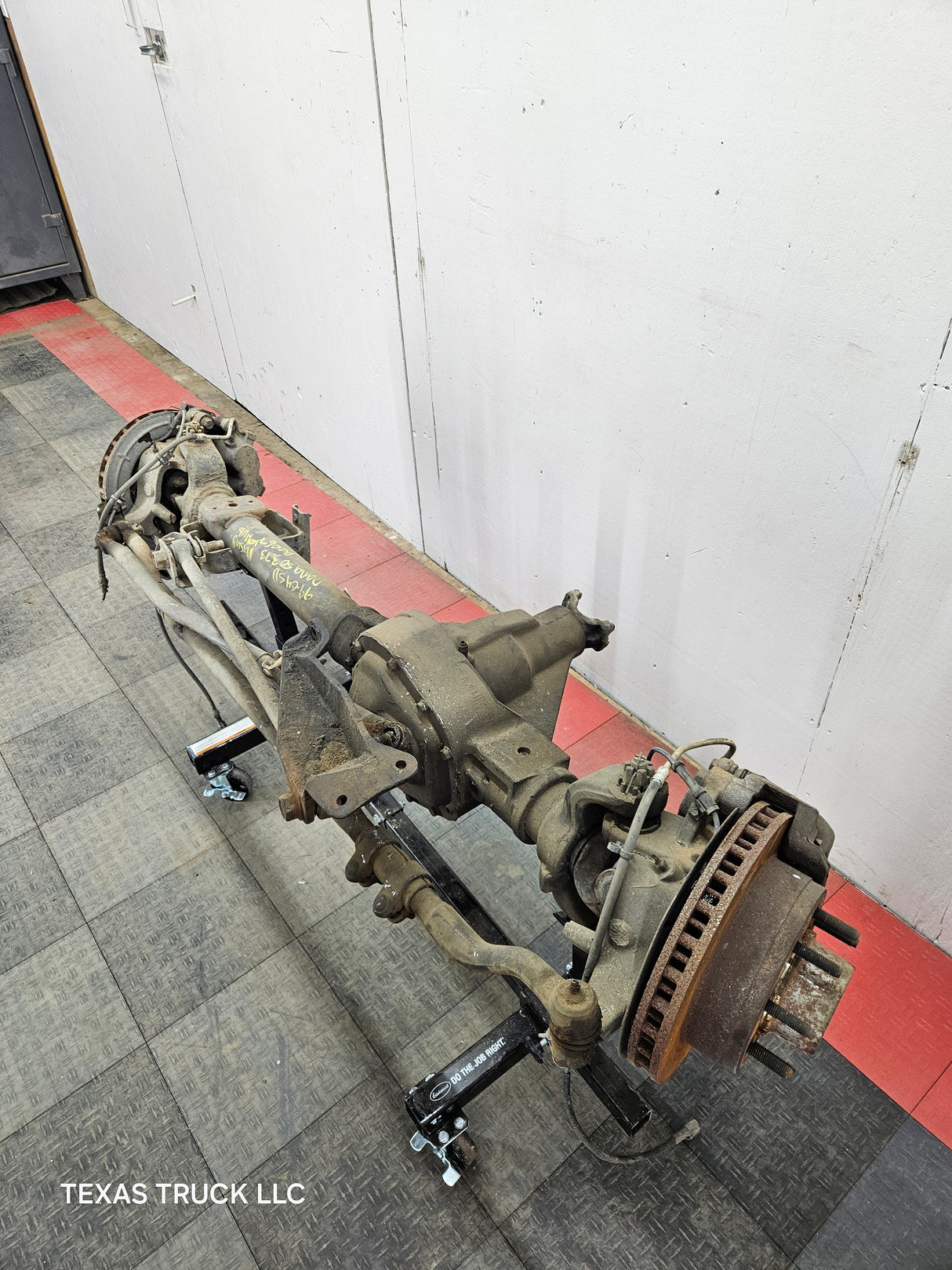 1999-2004 Ford Super Duty F250 F350 SRW Front Axle 3.73 Gear Ratio