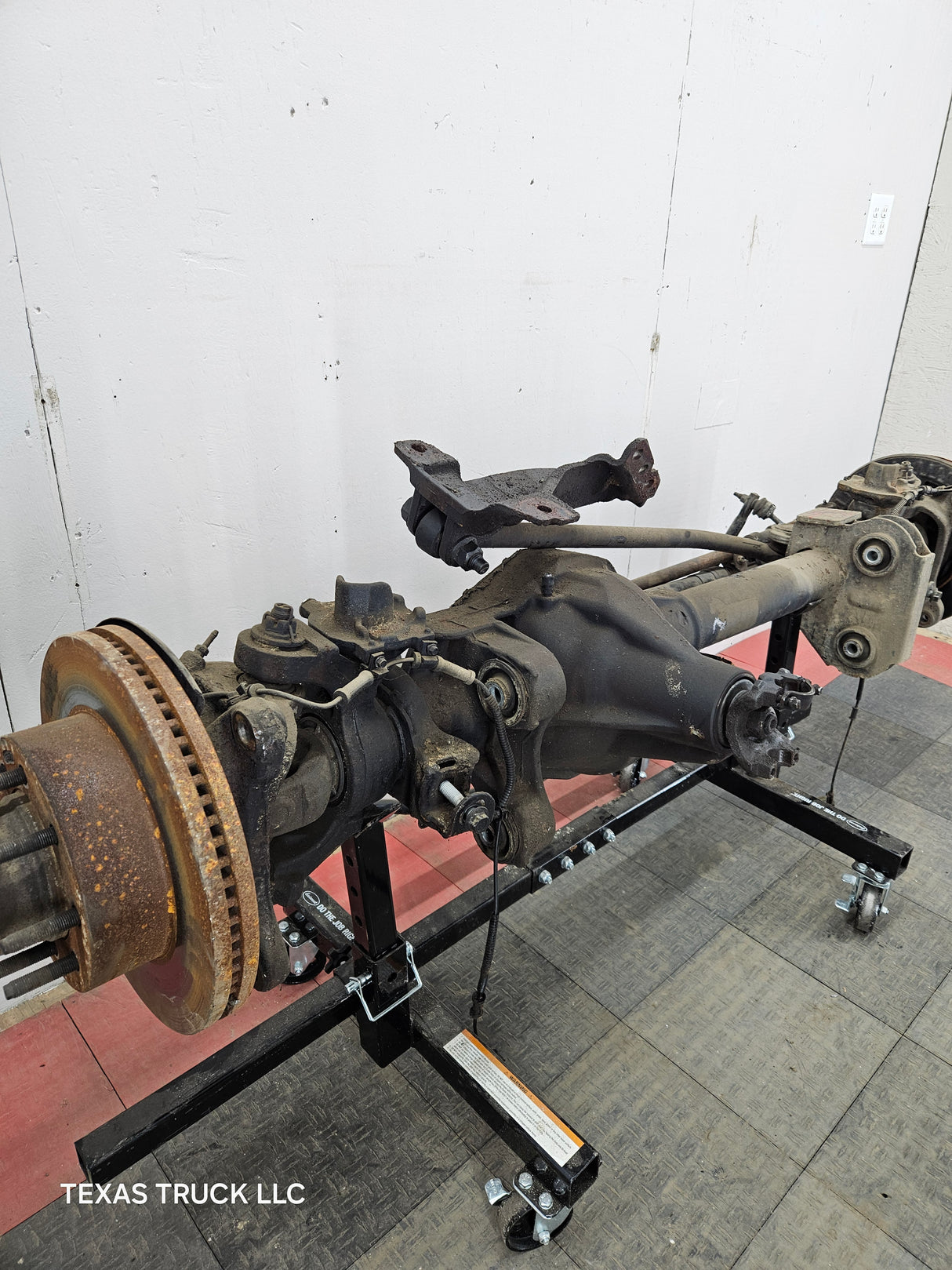 2013-2016 Ford Super Duty F250 F350 FRONT Axle 3.31 Gear Ratio