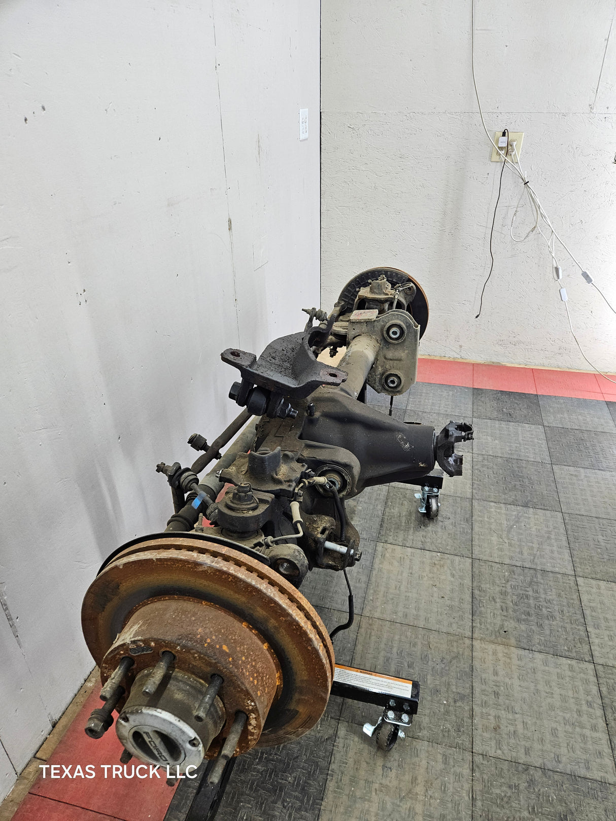 2013-2016 Ford Super Duty F250 F350 FRONT Axle 3.31 Gear Ratio