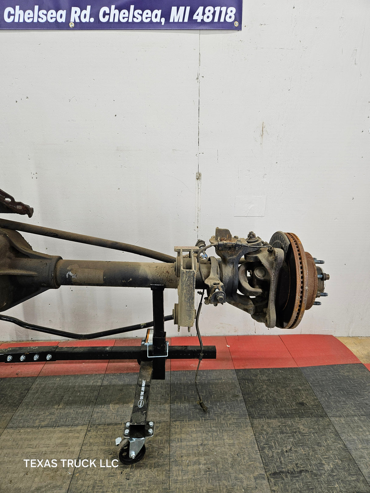 2013-2016 Ford Super Duty F250 F350 FRONT Axle 3.31 Gear Ratio