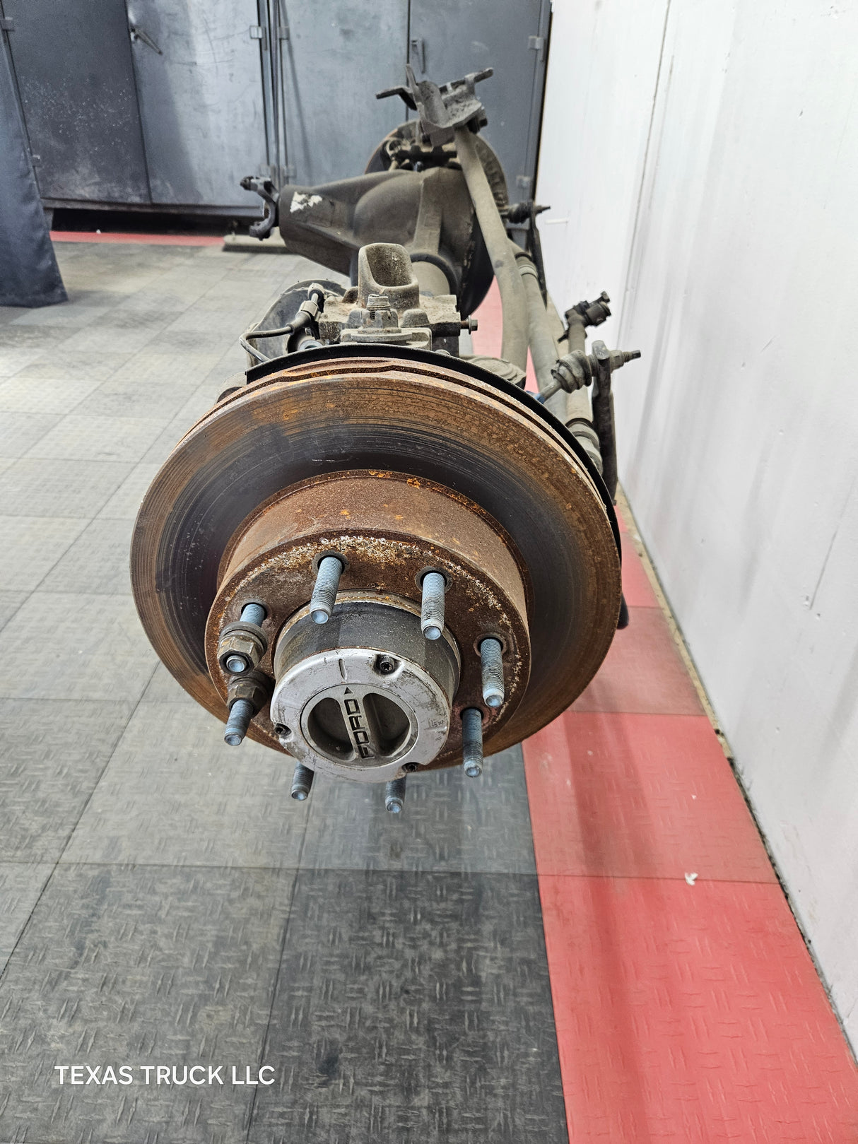2013-2016 Ford Super Duty F250 F350 FRONT Axle 3.31 Gear Ratio