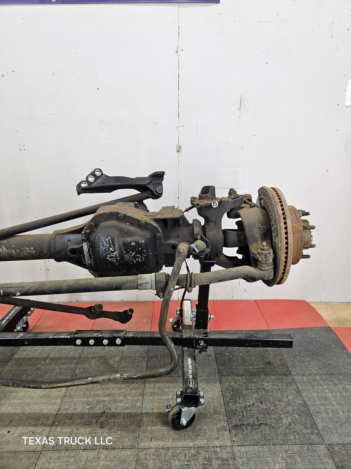 2013-2016 Ford Super Duty F250 F350 FRONT Axle 3.31 Gear Ratio