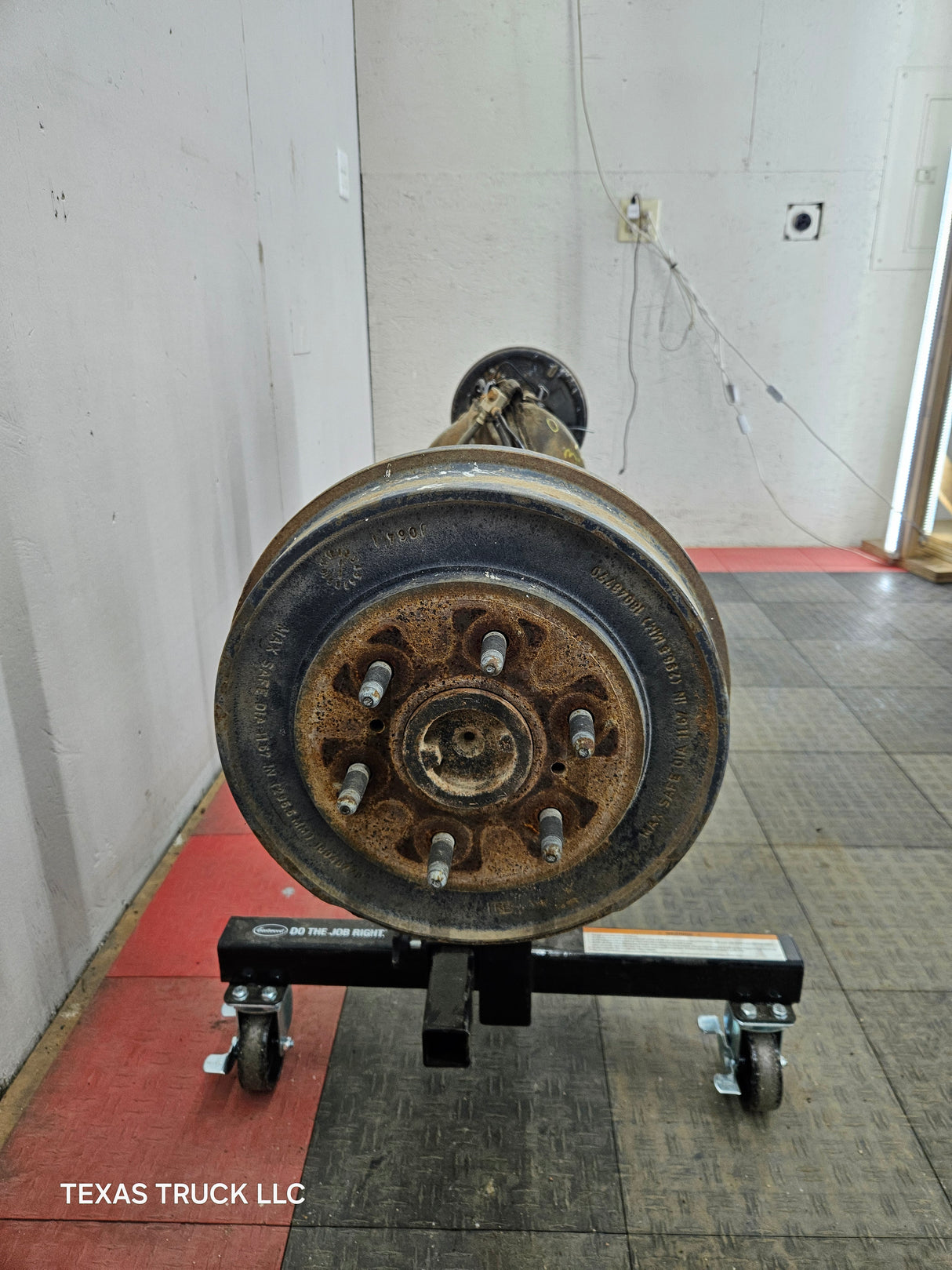 2009-2013 Chevrolet Silverado GMC Sierra 1500 Rear Axle 3.23 Gear Ratio