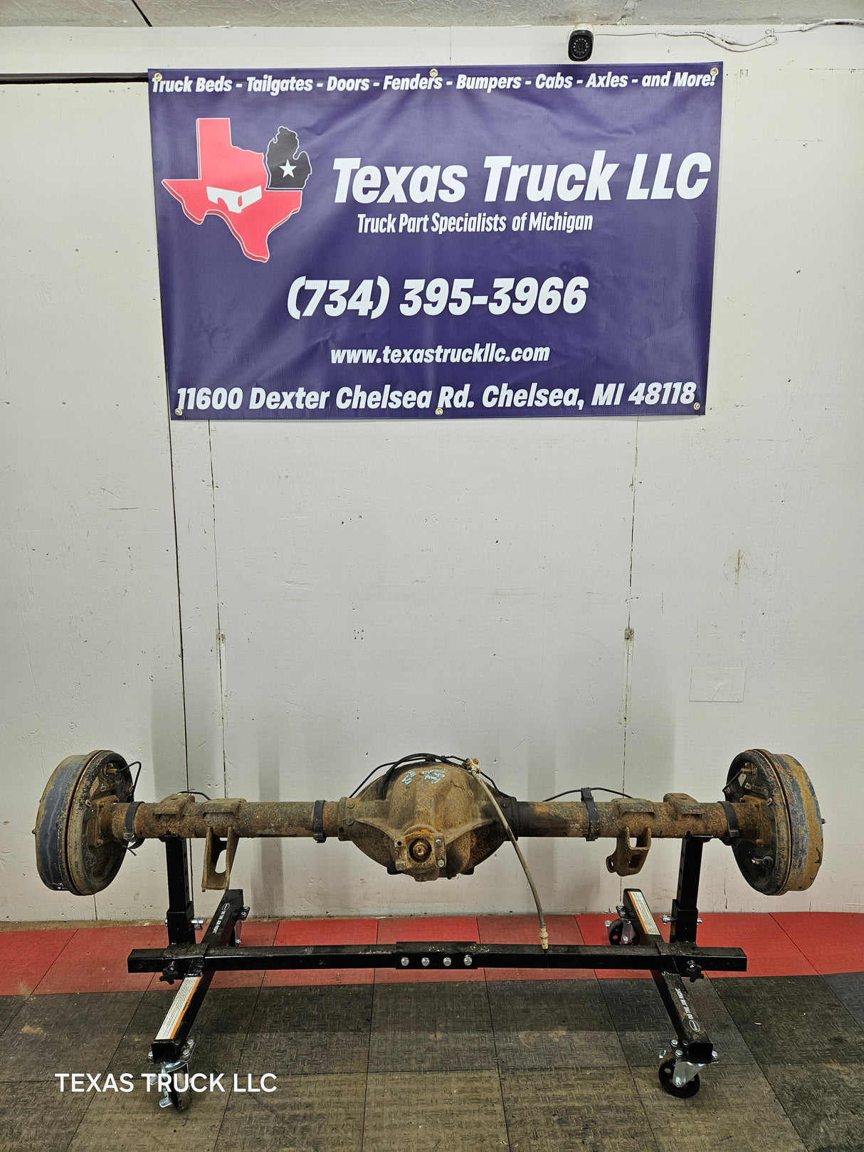 2009-2013 Chevrolet Silverado GMC Sierra 1500 Rear Axle 3.23 Gear Ratio