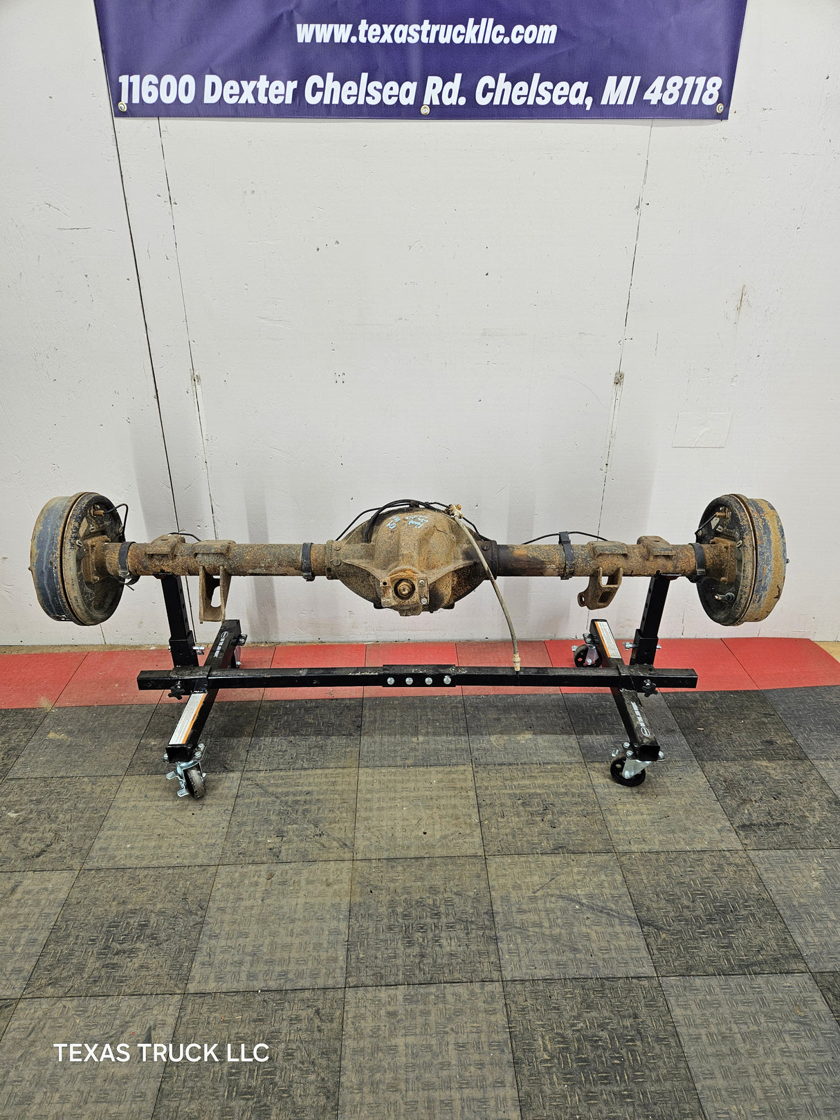 2009-2013 Chevrolet Silverado GMC Sierra 1500 Rear Axle 3.23 Gear Ratio