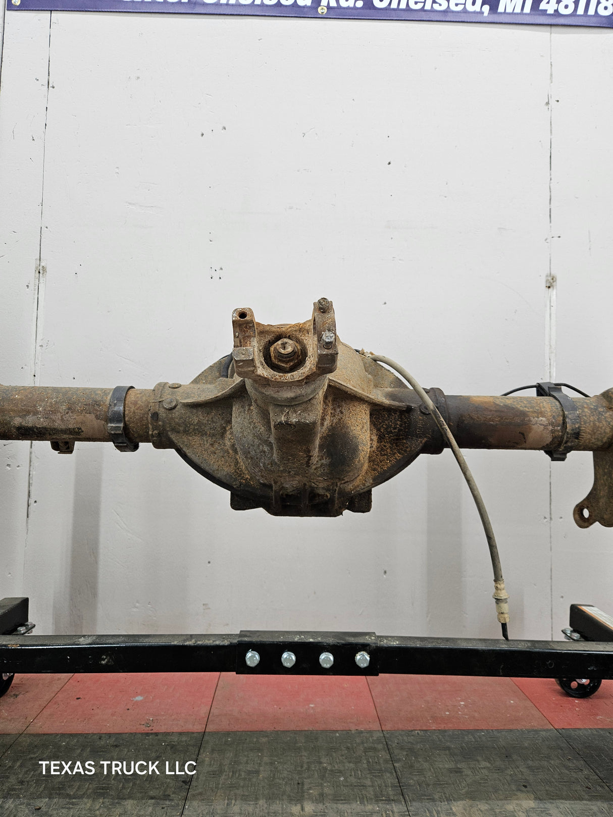 2009-2013 Chevrolet Silverado GMC Sierra 1500 Rear Axle 3.23 Gear Ratio