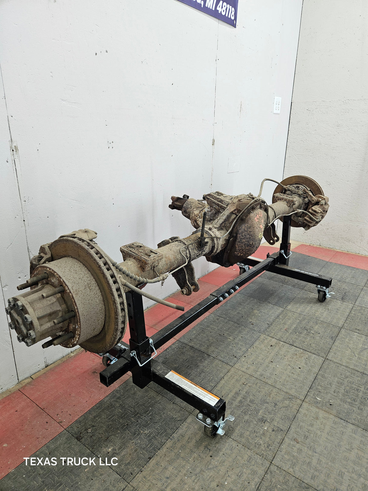 1999-2001 Ford Super Duty F250 F350 SRW Rear Axle 3.73 Ratio