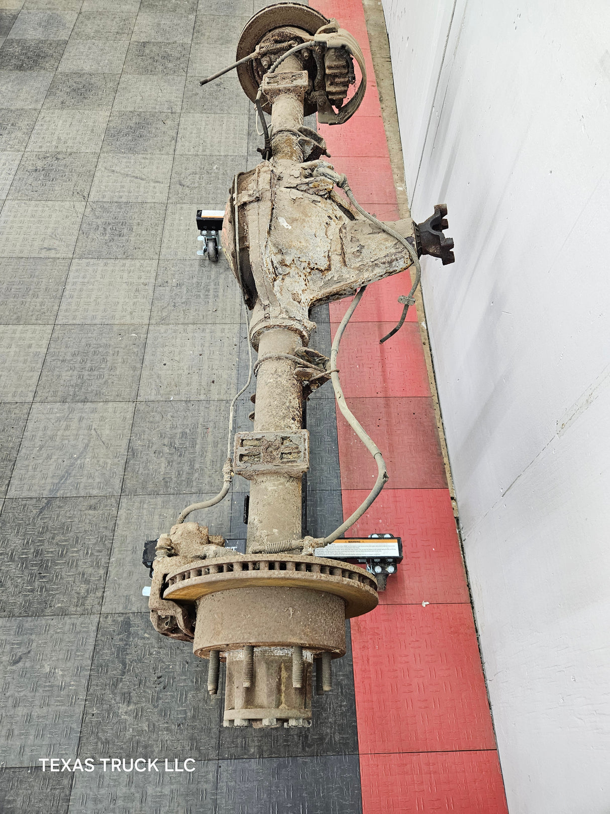 1999-2001 Ford Super Duty F250 F350 SRW Rear Axle 3.73 Ratio