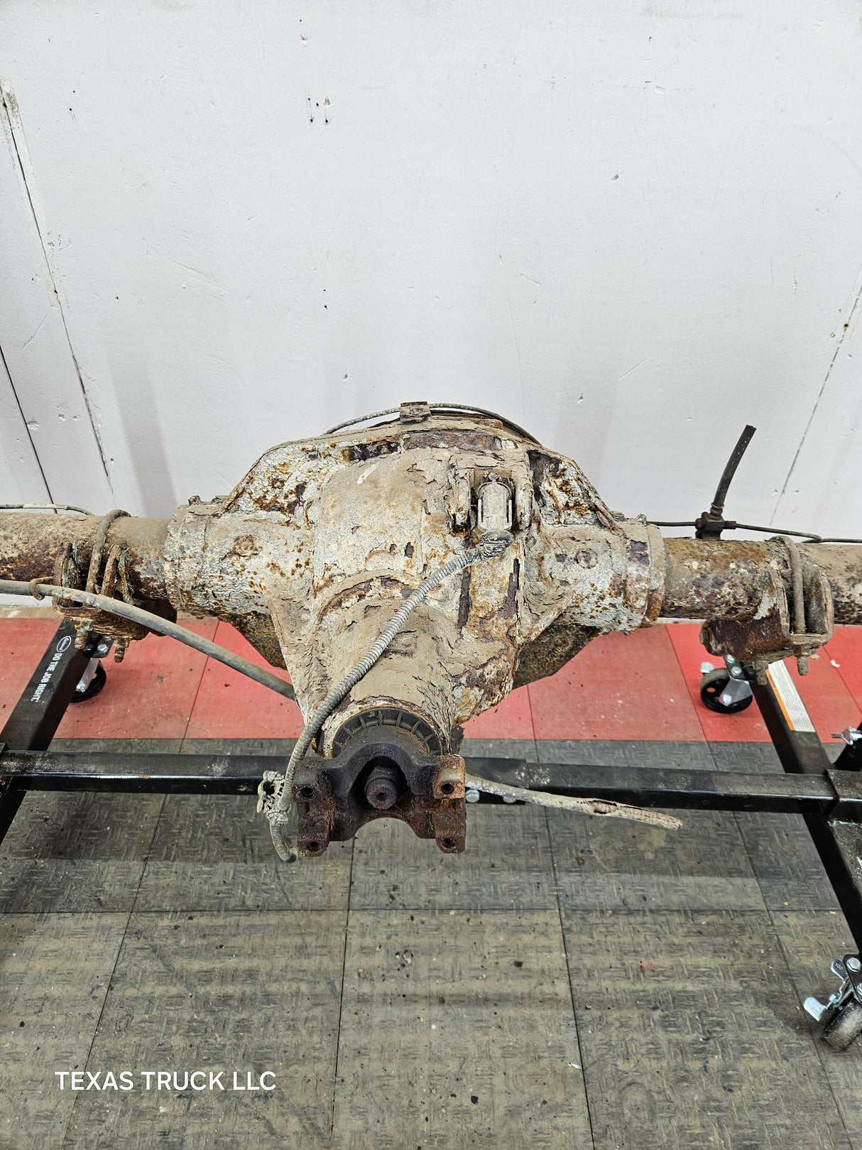 1999-2001 Ford Super Duty F250 F350 SRW Rear Axle 3.73 Ratio