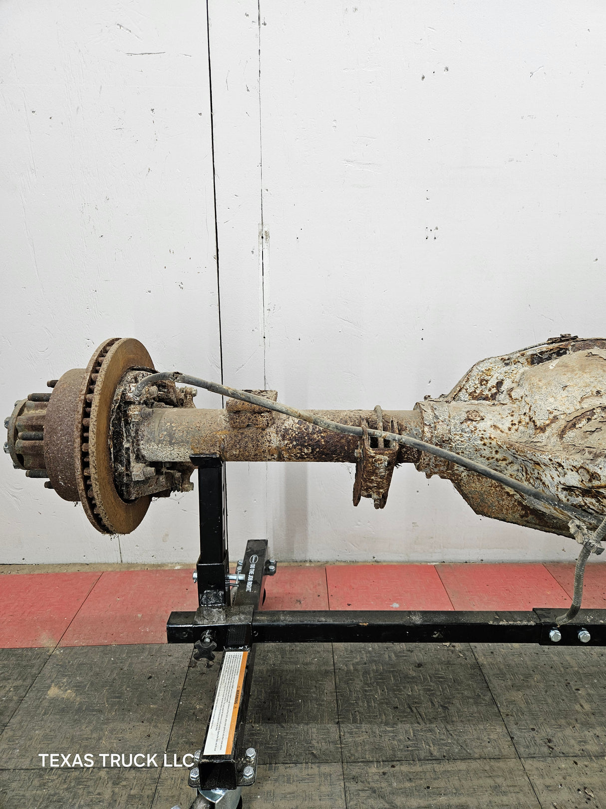 1999-2001 Ford Super Duty F250 F350 SRW Rear Axle 3.73 Ratio