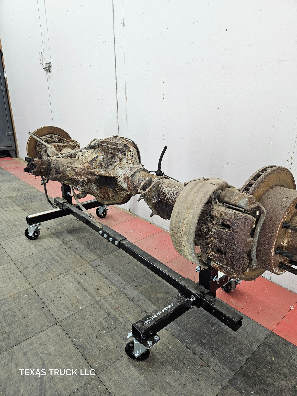 1999-2001 Ford Super Duty F250 F350 SRW Rear Axle 3.73 Ratio