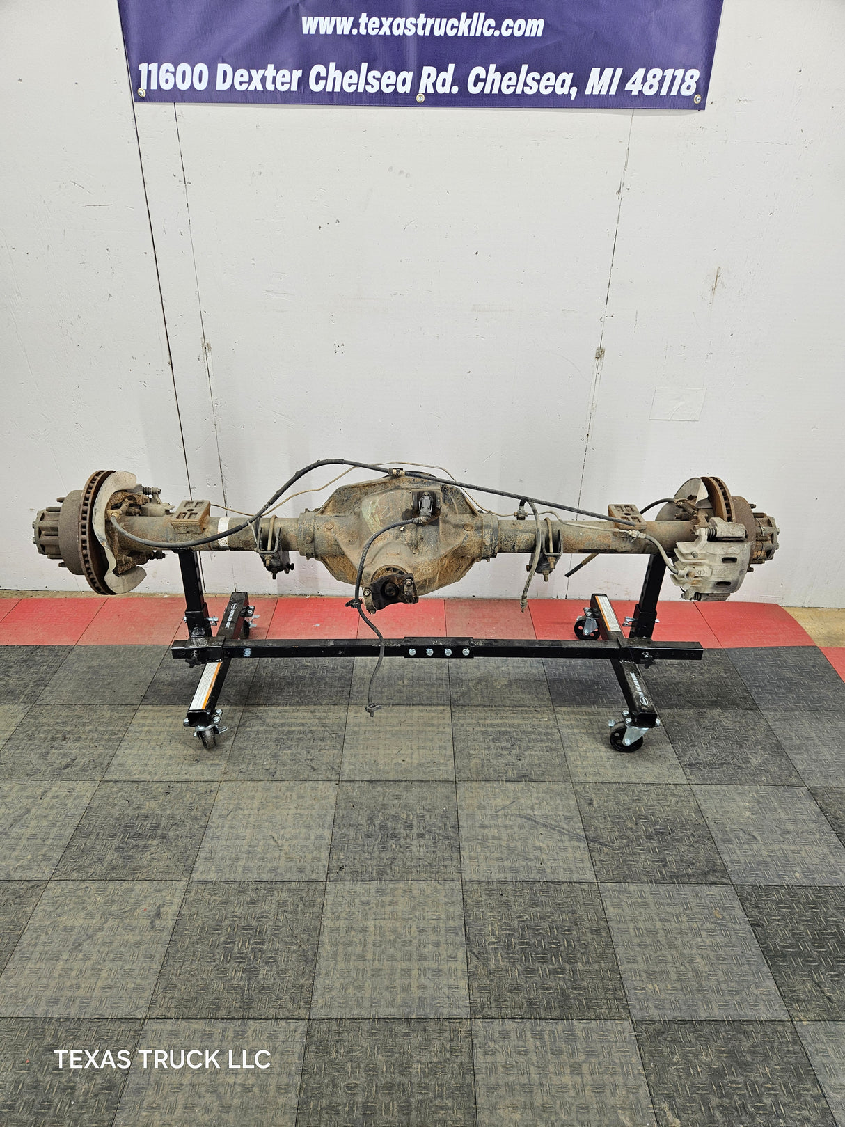 1999-2001 Ford Super Duty F250 F350 SRW Rear Axle 3.73 Ratio