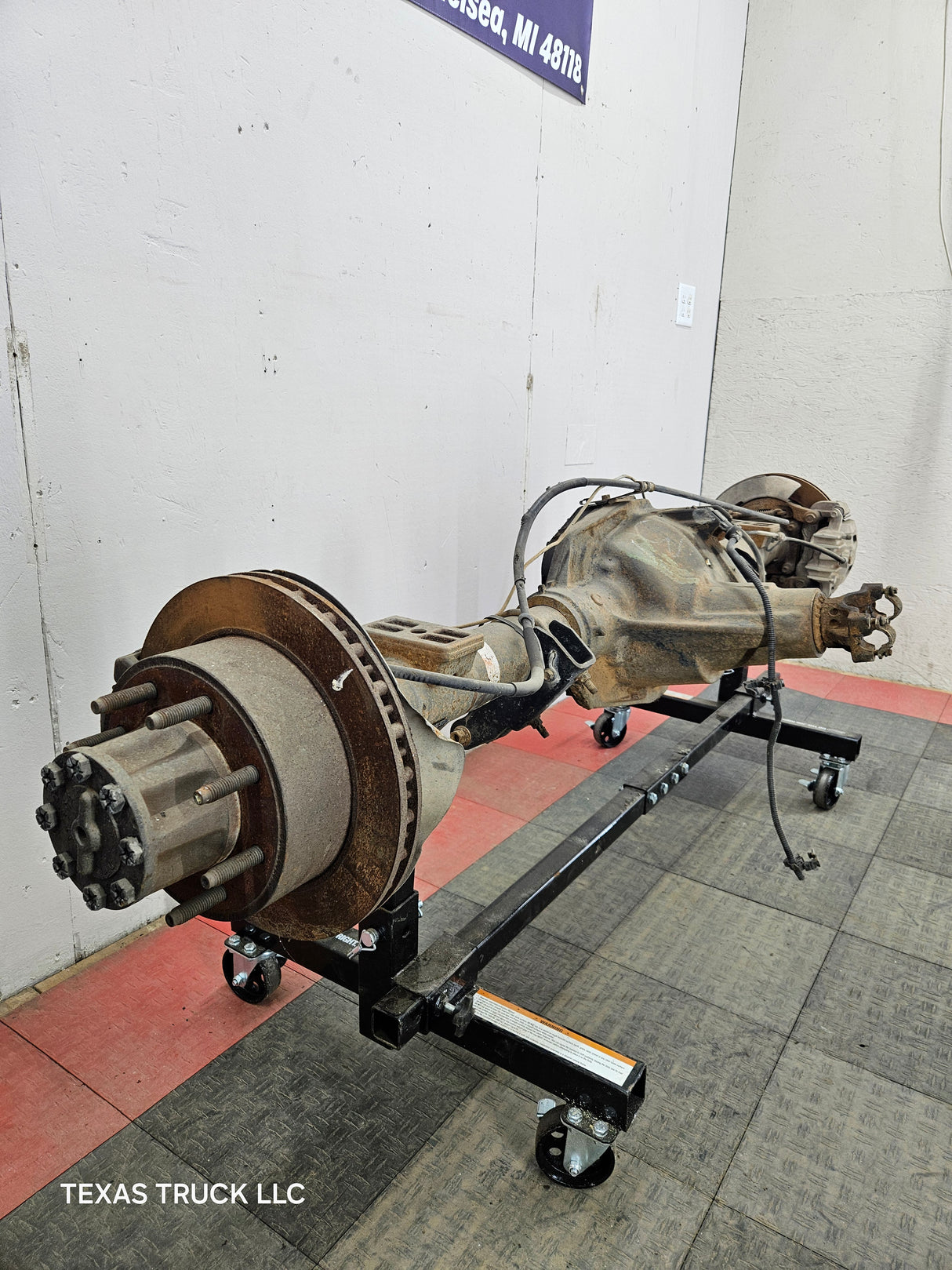 1999-2001 Ford Super Duty F250 F350 SRW Rear Axle 3.73 Ratio